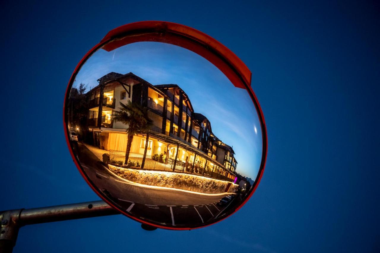 Hotel Christof Appiano Sulla Strada Del Vino Bagian luar foto