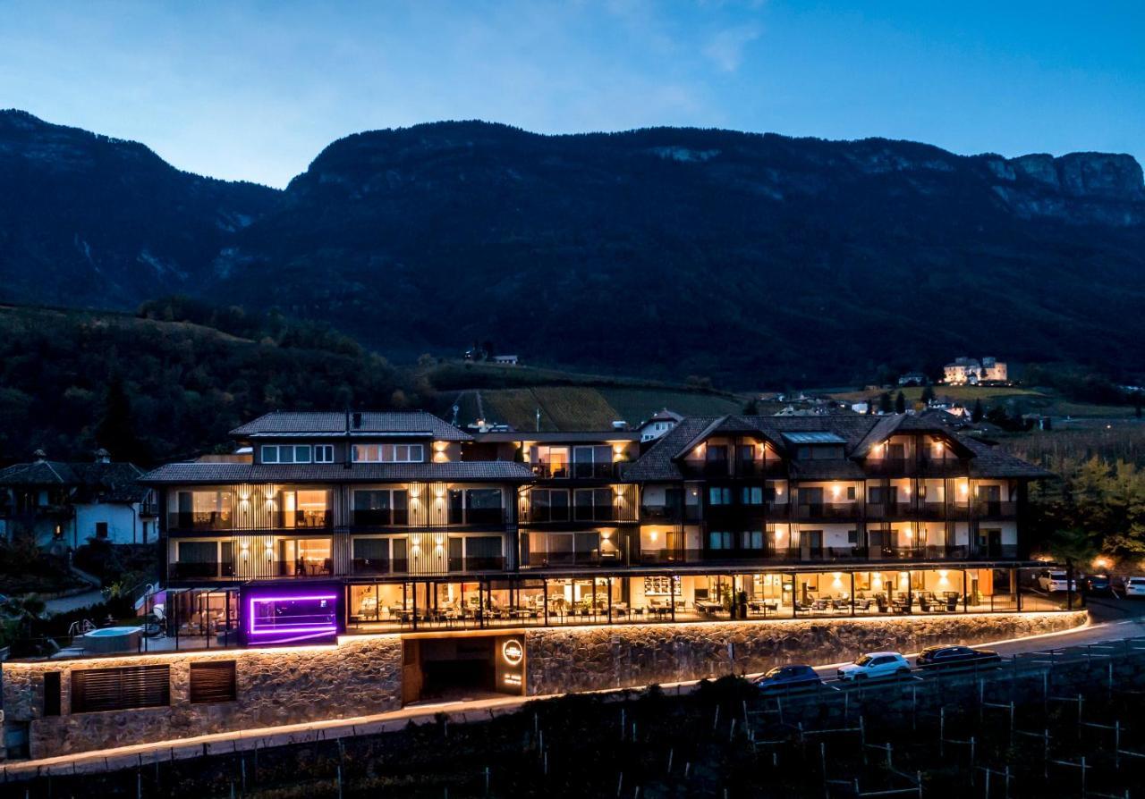 Hotel Christof Appiano Sulla Strada Del Vino Bagian luar foto